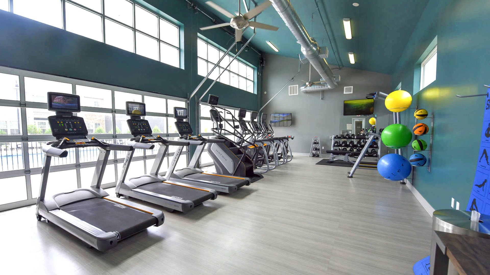 Springs at South Elgin Apartments Near Chicago, Illinois